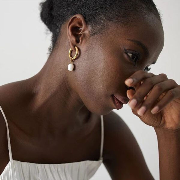 Boucle d'oreille fleur Perle Simple – Image 4
