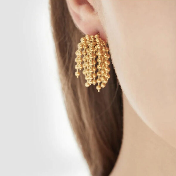 Boucle d'oreille fleur Festive – Image 3