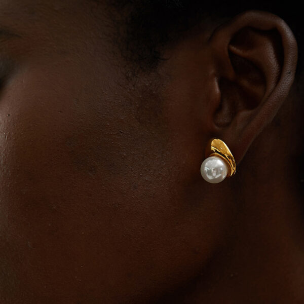 Boucle d'oreille fleur Perle Précieuse – Image 8