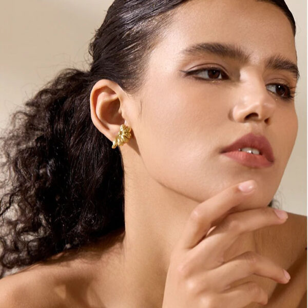 Boucle d'oreille fleur Lolita – Image 3