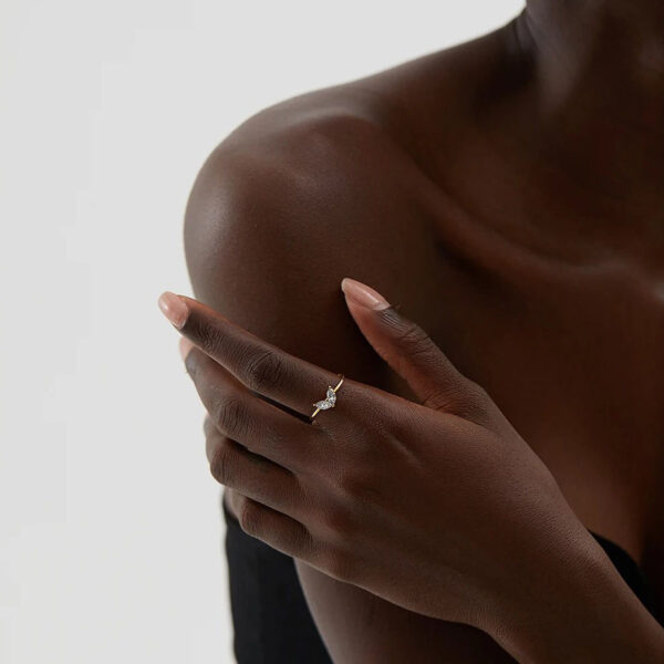 Bague fleur Pétales Scintillantes – Image 6