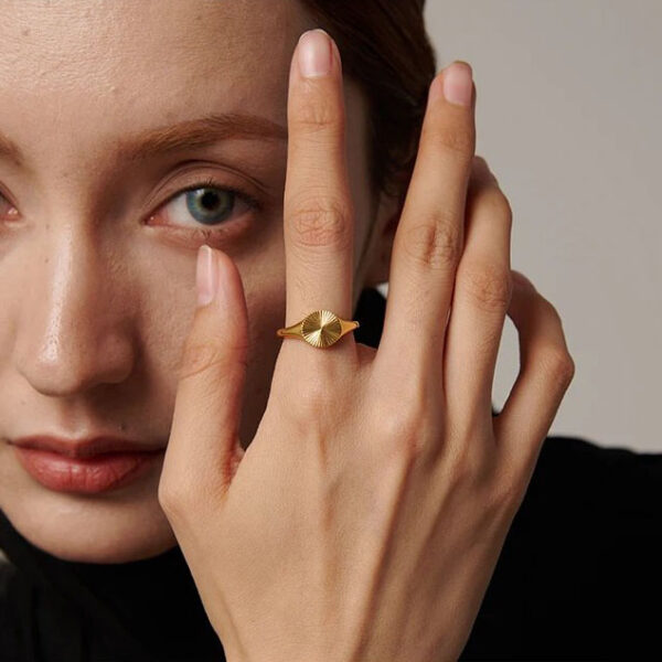 Bague fleur Minimaliste – Image 2