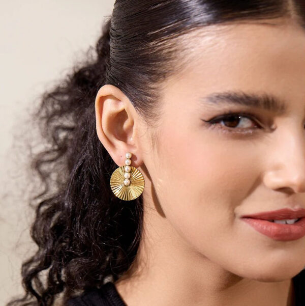 Boucle d'oreille fleur Suite Perlée – Image 3