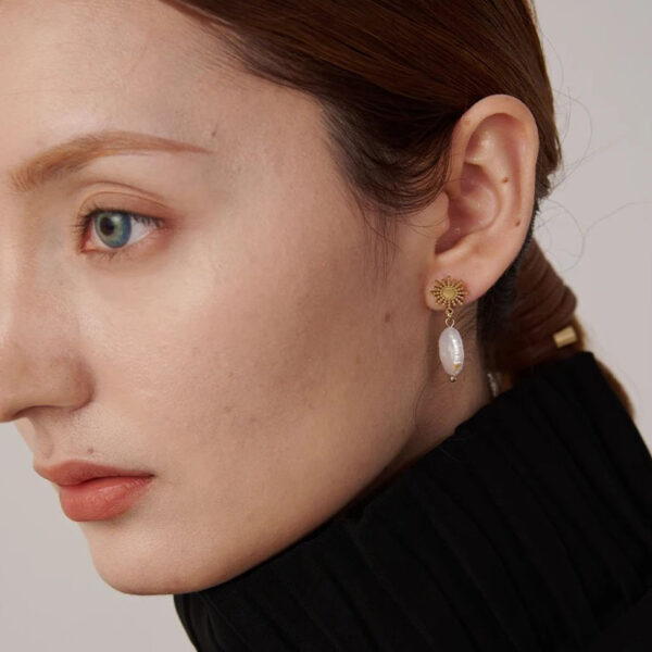 Boucle d'oreille fleur Perle Filante – Image 3